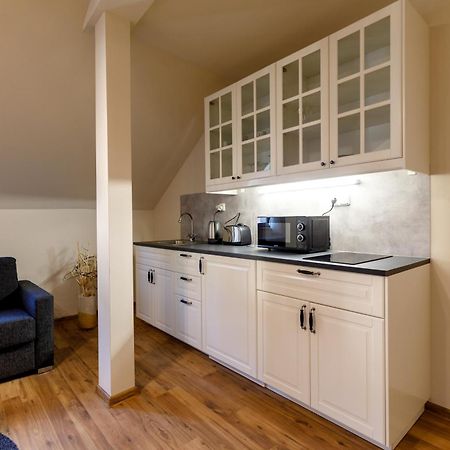 Apartments Menuet 卡罗维发利 客房 照片