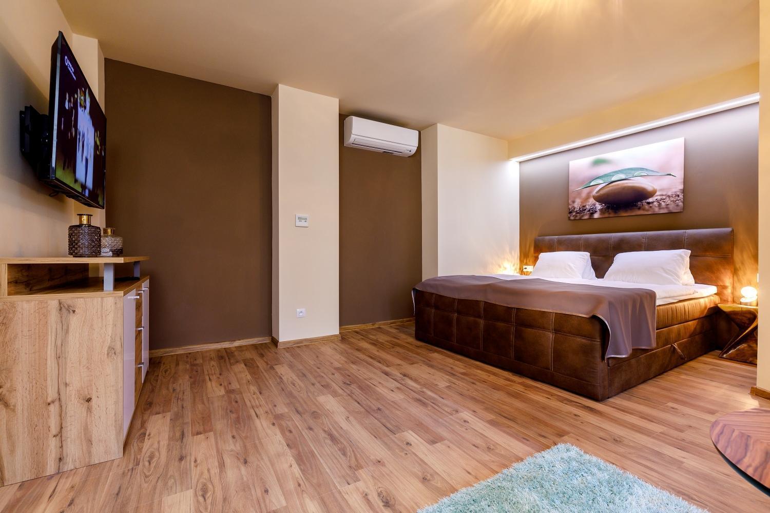 Apartments Menuet 卡罗维发利 客房 照片