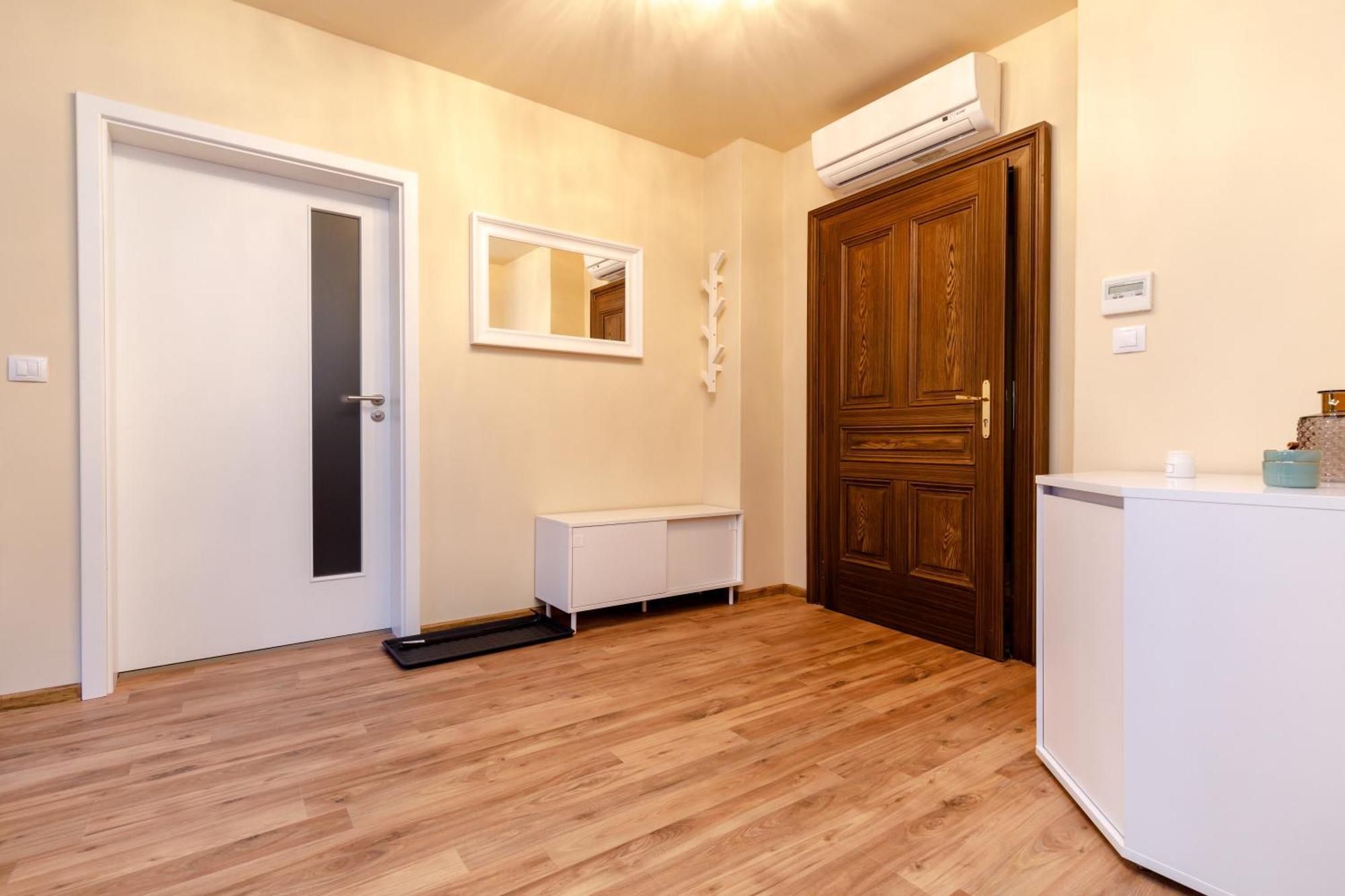 Apartments Menuet 卡罗维发利 客房 照片